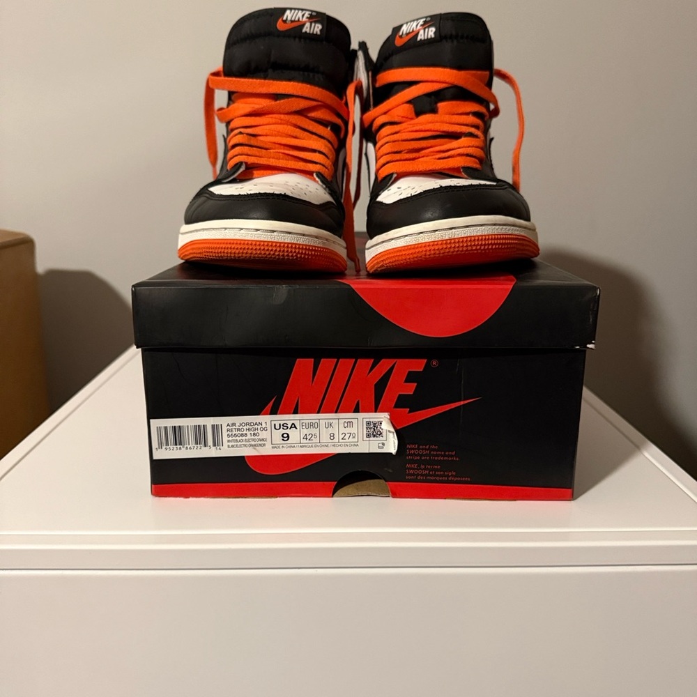 Air Jordan 1 High Electro Orange